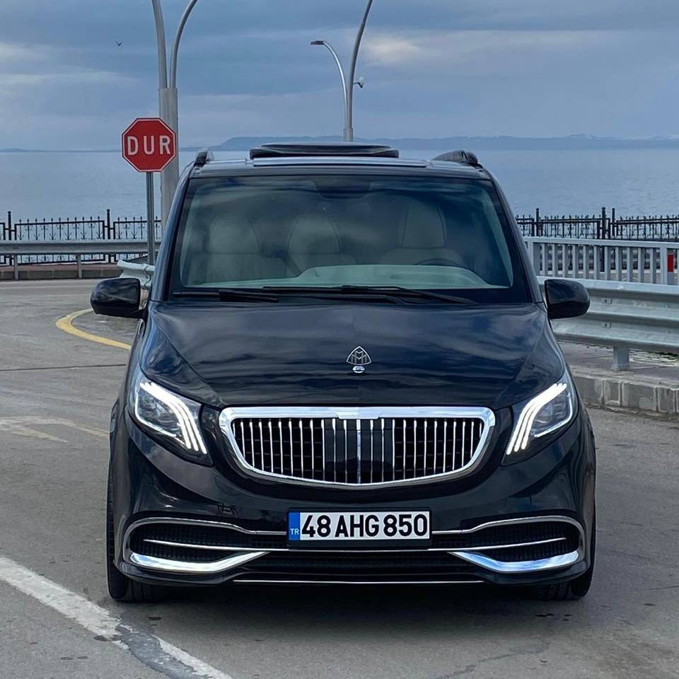 Бесплатный трансфер на Mercedes V-class для клиентов Planeto